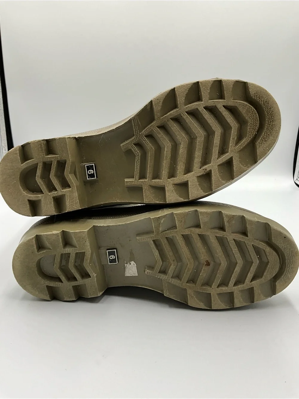 Tommy Hilfiger Rain Boots Size 6 Beige Monogram Rain Boots with Gold Buckle